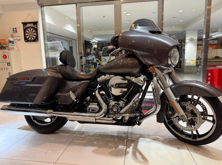Мотоцикл HD SREET GLIDE FLHX1580 с пробегом 12929 km