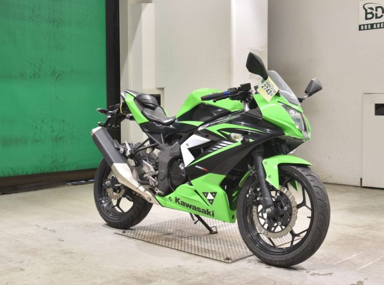 Мотоцикл Kawasaki NINJA250 с пробегом 10599 km