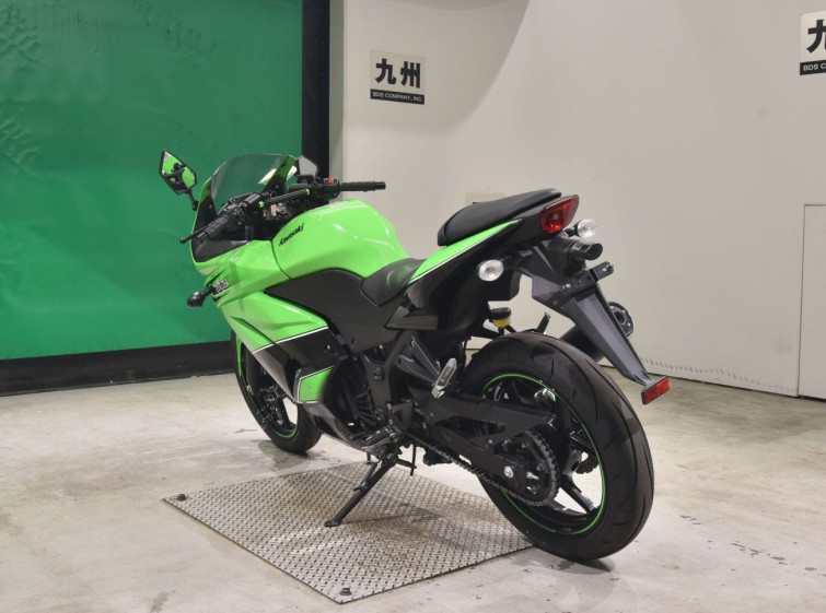 Мотоцикл Kawasaki NINJA250R с пробегом 10446 km