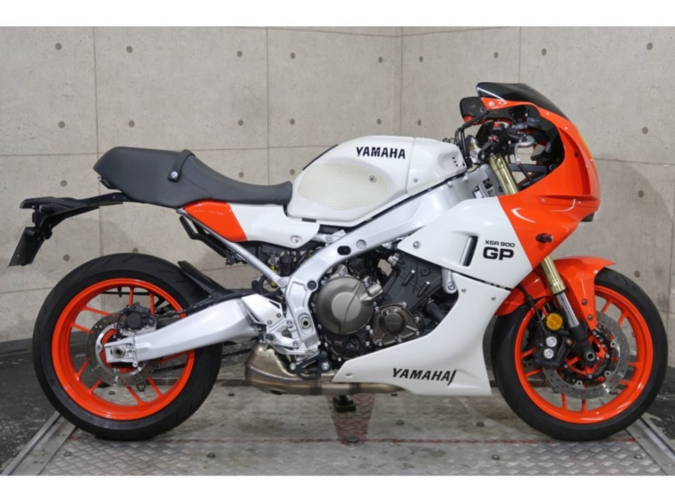 Мотоцикл Yamaha XSR900 GP з пробігом 5080 km