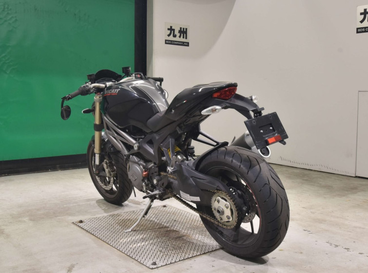 Мотоцикл Ducati MONSTER 1100EVO з пробігом 26524 km