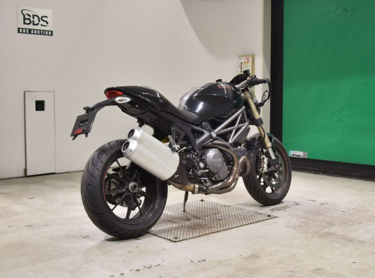 Мотоцикл Ducati MONSTER 1100EVO з пробігом 26524 km