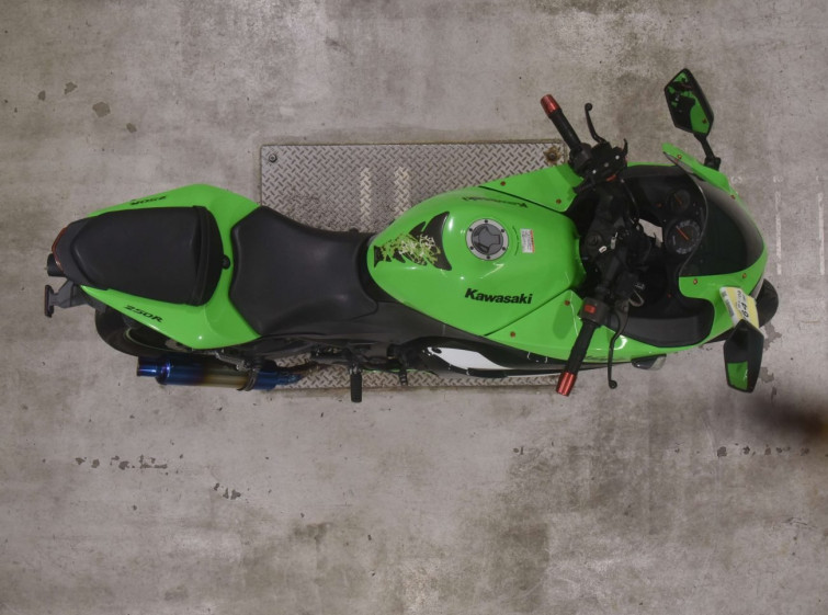 Мотоцикл Kawasaki NINJA250R с пробегом 20323 km