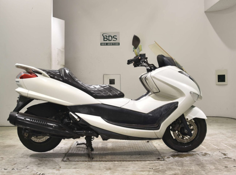 Мотоцикл Yamaha MAJESTY 250 с пробегом 35835 km