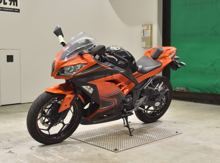 Мотоцикл Kawasaki NINJA250 з пробігом 11160 km