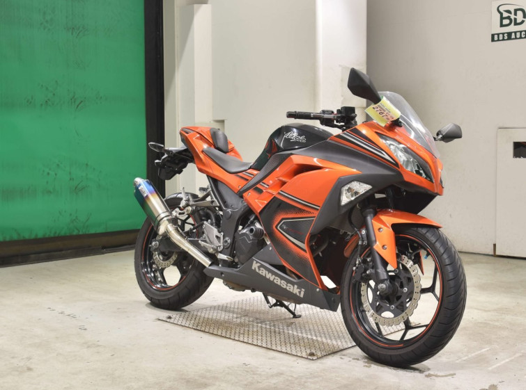 Мотоцикл Kawasaki NINJA250 з пробігом 11160 km