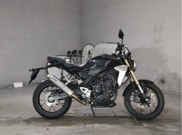 Мотоцикл Honda CB250R з пробігом 8947 km