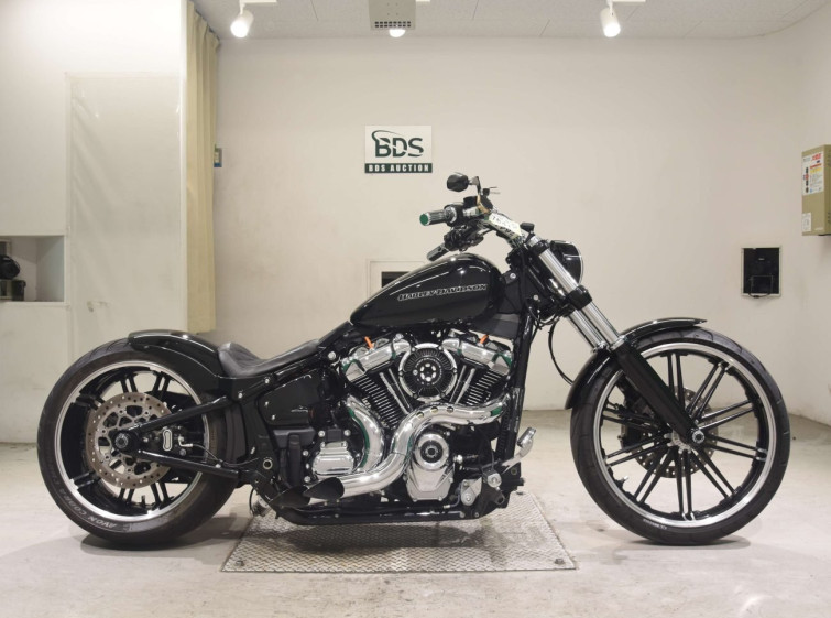 Мотоцикл HD BREAKOUT FXBRS1870 з пробігом 18695 km