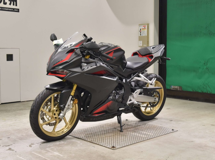 Мотоцикл Honda CBR250RRA с пробегом 2223 km