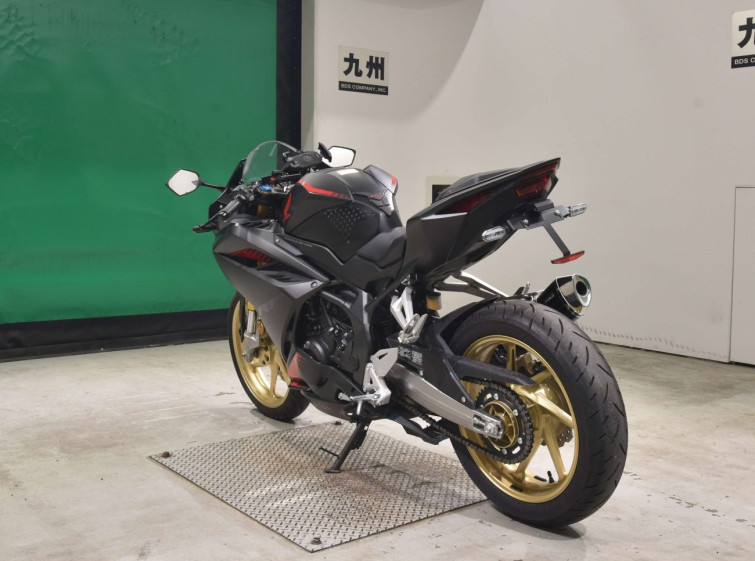 Мотоцикл Honda CBR250RRA с пробегом 2223 km