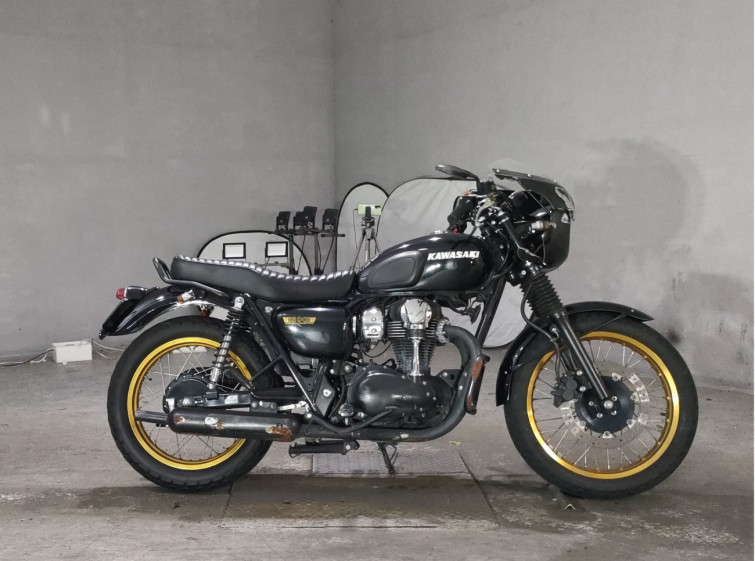 Мотоцикл Kawasaki W800 з пробігом 22424 km
