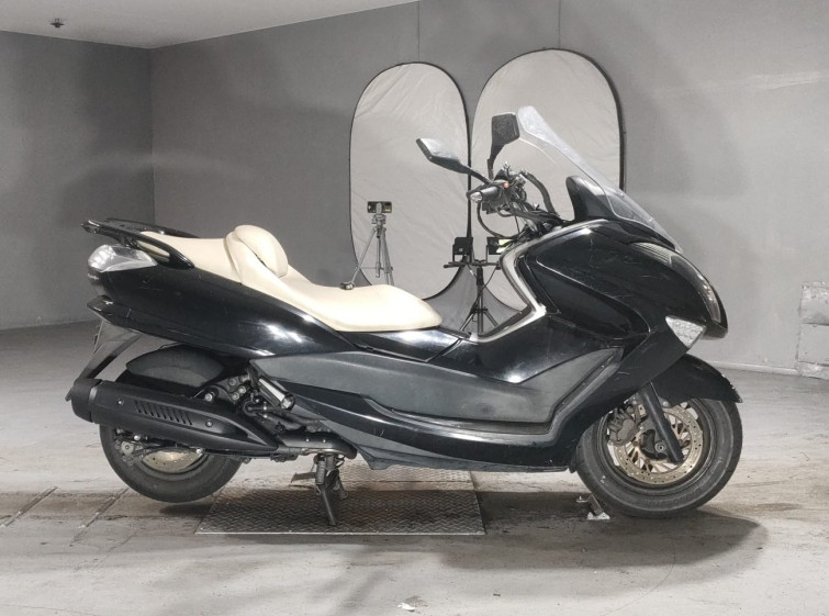 Мотоцикл Yamaha MAJESTY 250