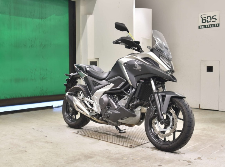 Мотоцикл Honda NC750X з пробігом 9829 km