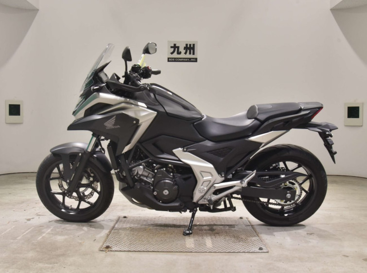 Мотоцикл Honda NC750X з пробігом 9829 km