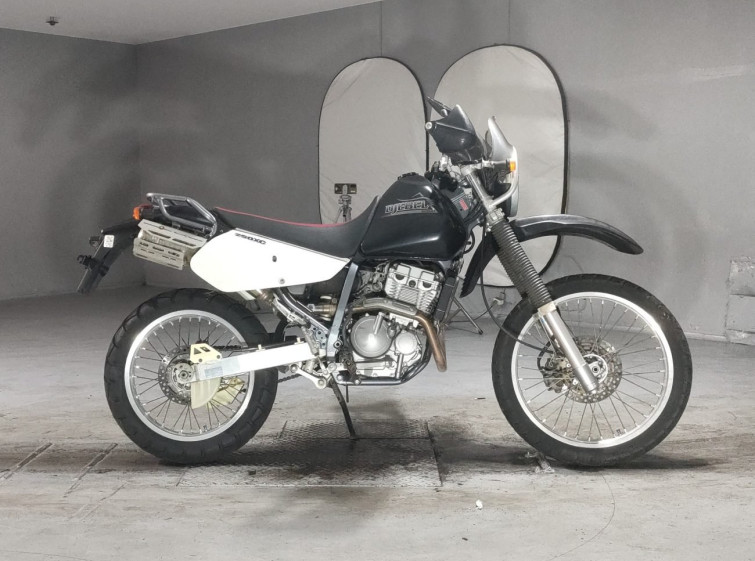 Мотоцикл Suzuki GEVEL 250XC з пробігом 22222 km