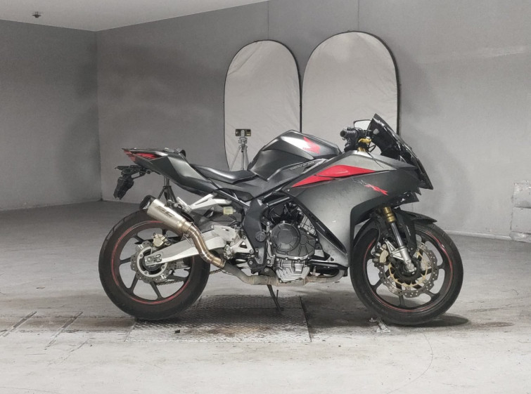 Мотоцикл Honda CBR250RR з пробігом 48413 km