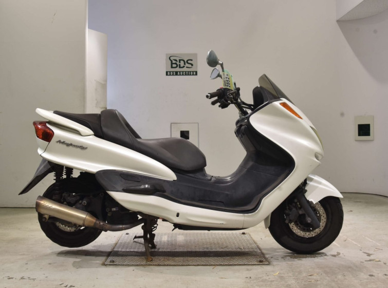 Мотоцикл Yamaha MAJESTY 250C з пробігом 39482 km