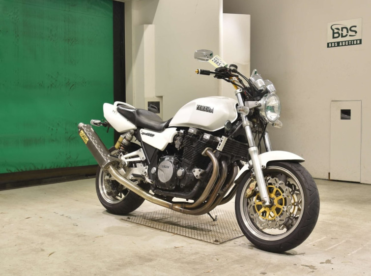 Мотоцикл Yamaha XJR1200 з пробігом 78990 km