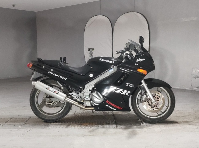 Мотоцикл Kawasaki ZZ-R250 с пробегом 28326 km