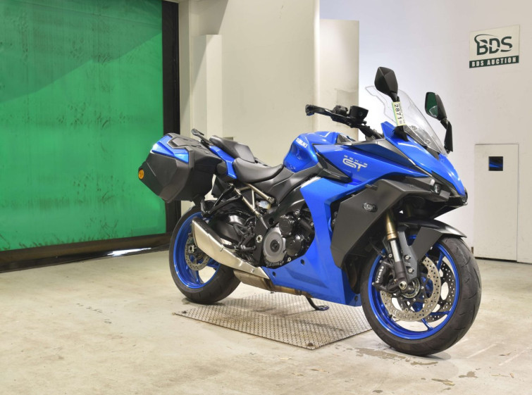 Мотоцикл Suzuki gsx-s1000 gt с пробегом 5267 km