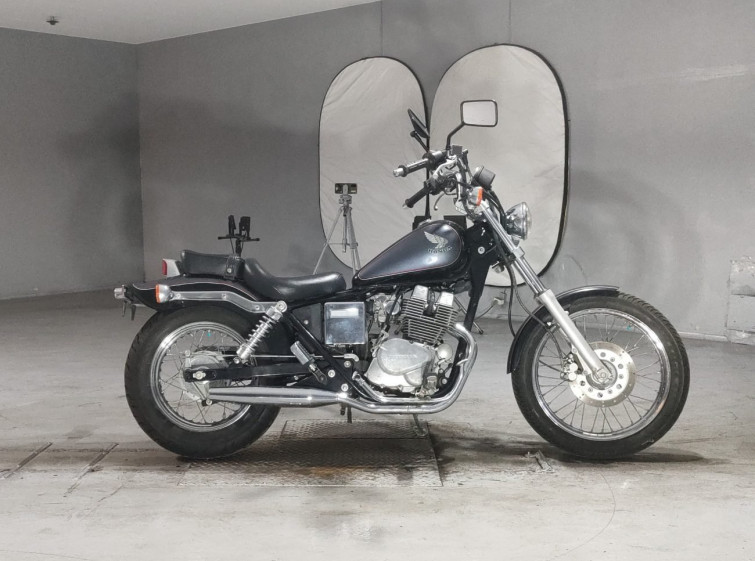Мотоцикл Honda REBEL CMX250 з пробігом 6408 km