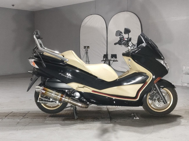 Мотоцикл Honda FORZA Z