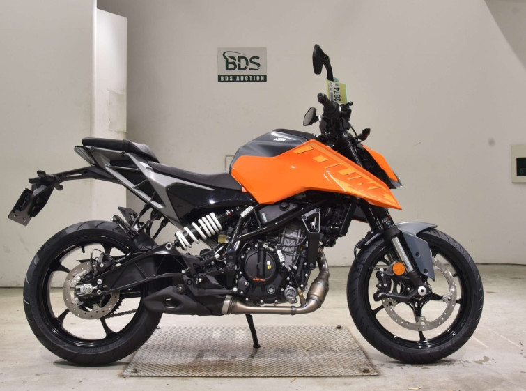 Мотоцикл KTM 250 DUKE с пробегом 2 km