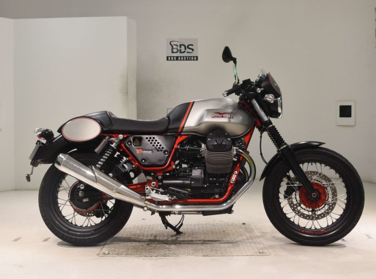 Мотоцикл Moto Guzzi V7 с пробегом 13671 km