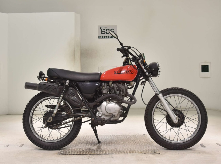 Мотоцикл Honda XL230 з пробігом 17581 km