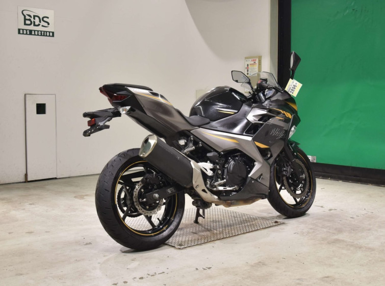 Мотоцикл Kawasaki NINJA400 с пробегом 41199 km