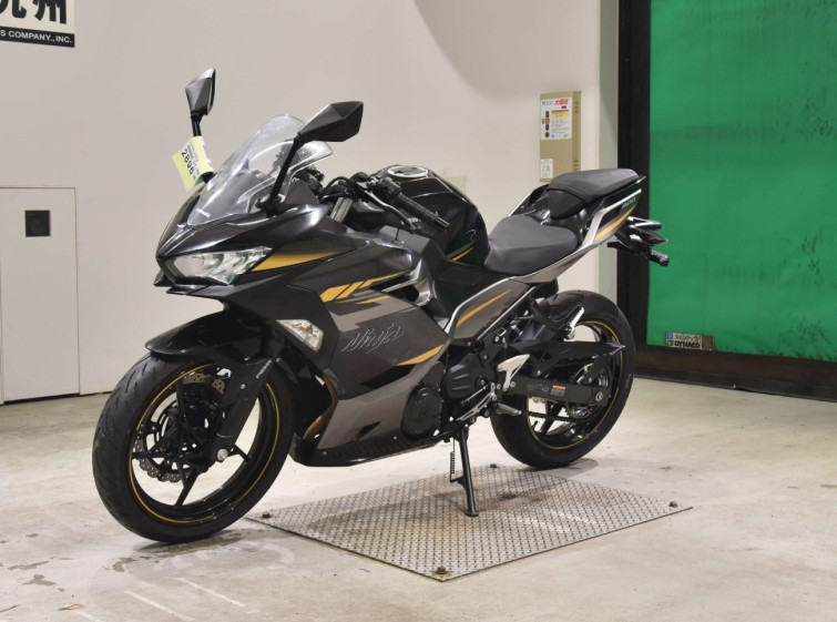 Мотоцикл Kawasaki NINJA400 с пробегом 41199 km