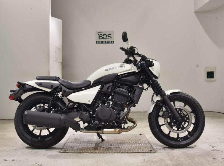 Мотоцикл Kawasaki ELIMINATOR400-3SE з пробігом 29 km
