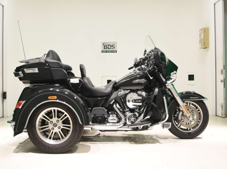 Мотоцикл HD TRI GLIDE ULTRA CLASSIC FLHTCUTG1690 з пробігом 20548 km