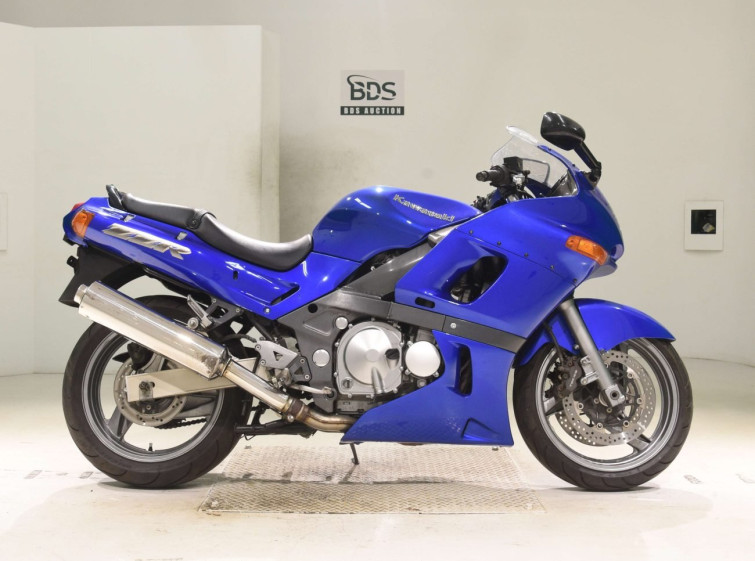 Мотоцикл Kawasaki ZZ-R400 с пробегом 34900 km