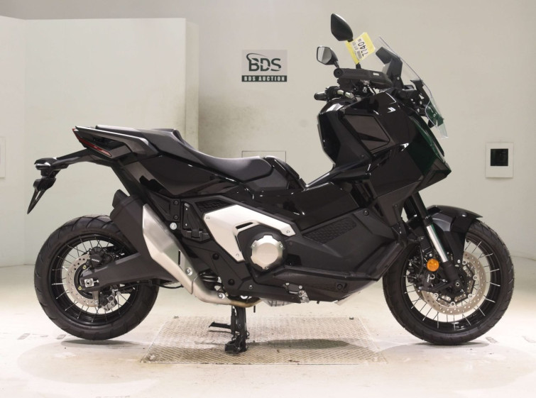 Мотоцикл Honda X-ADV750-2 с пробегом 119 km