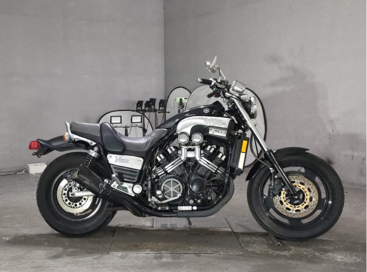 Мотоцикл Yamaha V-MAX1200 з пробігом 14744 km