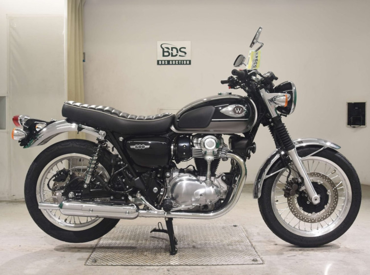 Мотоцикл Kawasaki W800 з пробігом 3850 km