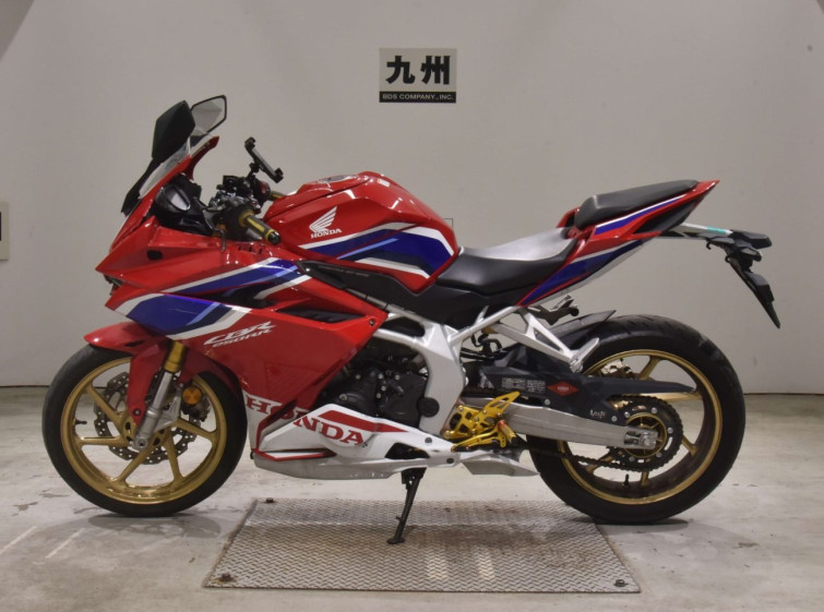 Мотоцикл Honda CBR250RRA з пробігом 10698 km