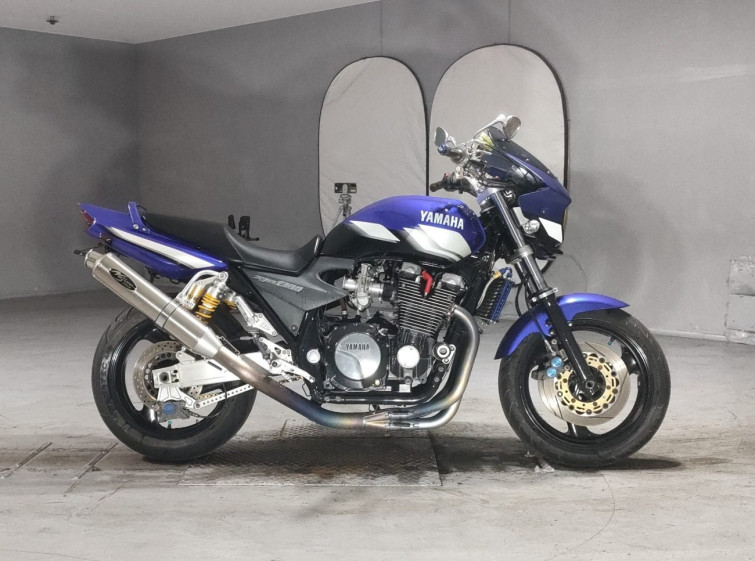 Мотоцикл Yamaha XJR1300 с пробегом 29406 km