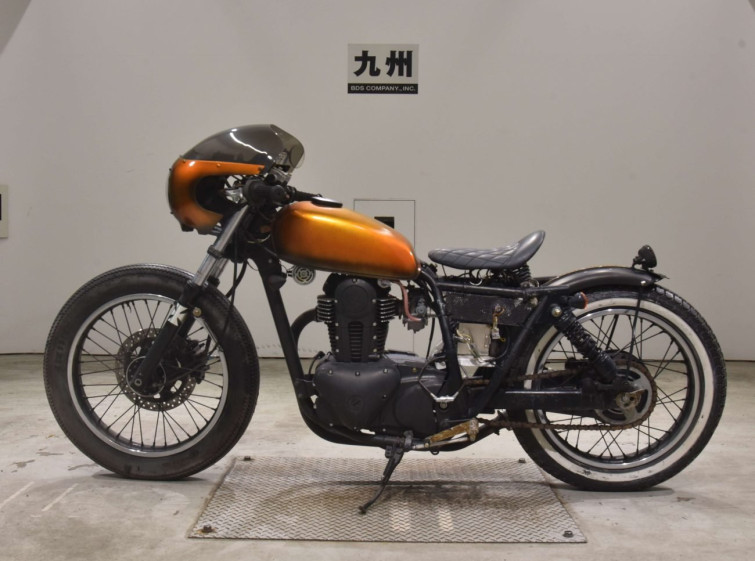 Мотоцикл Kawasaki 250TR з пробігом 386 km