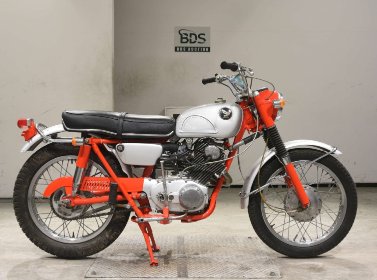 Мотоцикл Honda CL72 с пробегом 12990 m