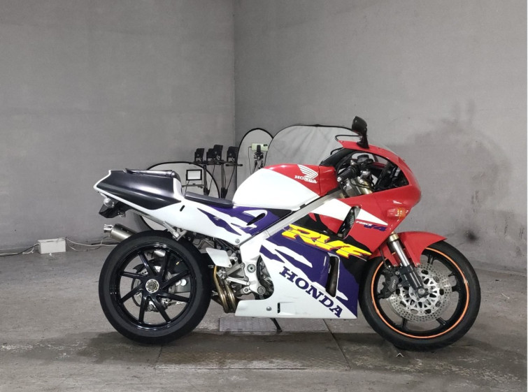 Мотоцикл Honda RVF400 з пробігом 49893 km