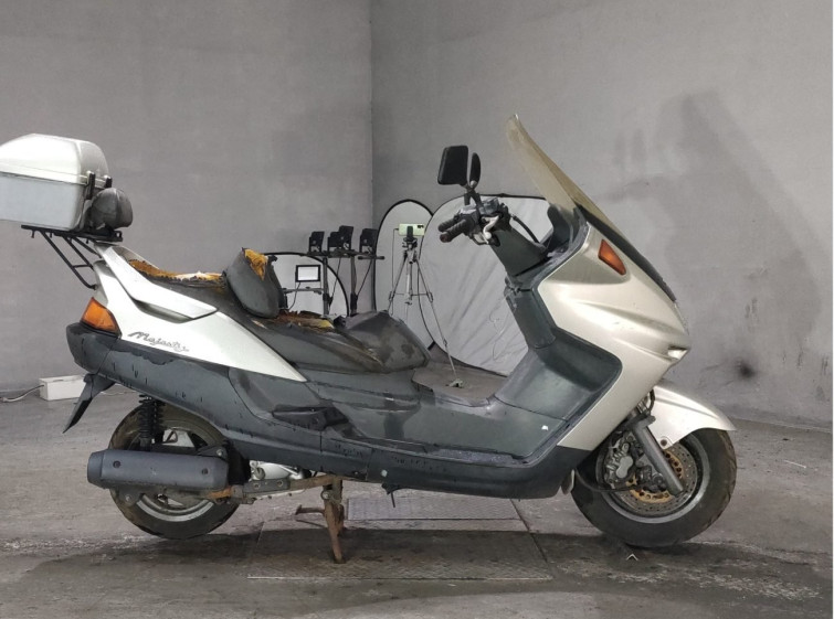 Мотоцикл Yamaha MAJESTY 250 с пробегом 5085 km