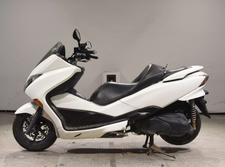 Мотоцикл Honda FORZA Z