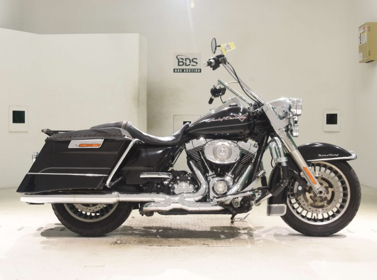 Мотоцикл HD ROAD KING FLHR1580 з пробігом 27586 km