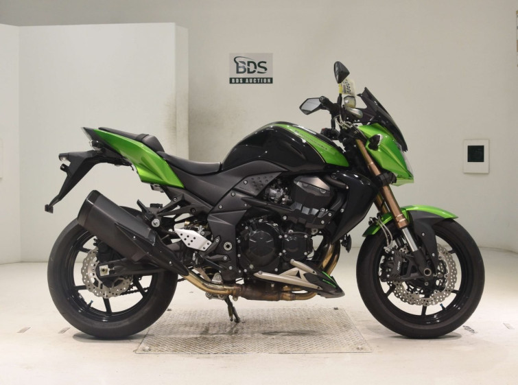 Мотоцикл Kawasaki Z750R с пробегом 4640 km