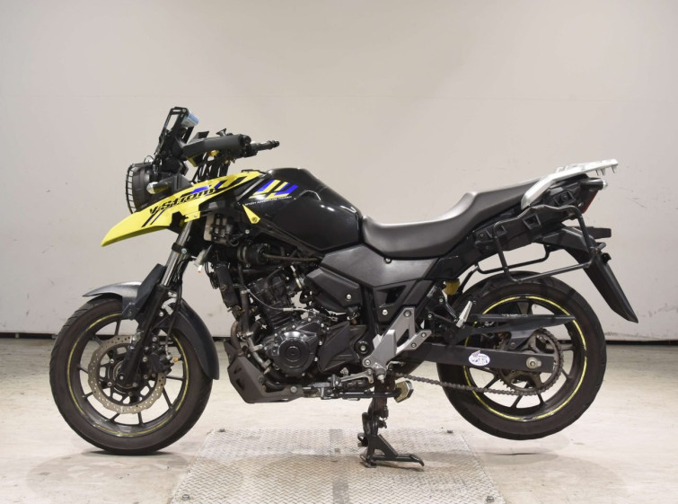 Мотоцикл Suzuki V-STROM DL250A с пробегом 31659 km