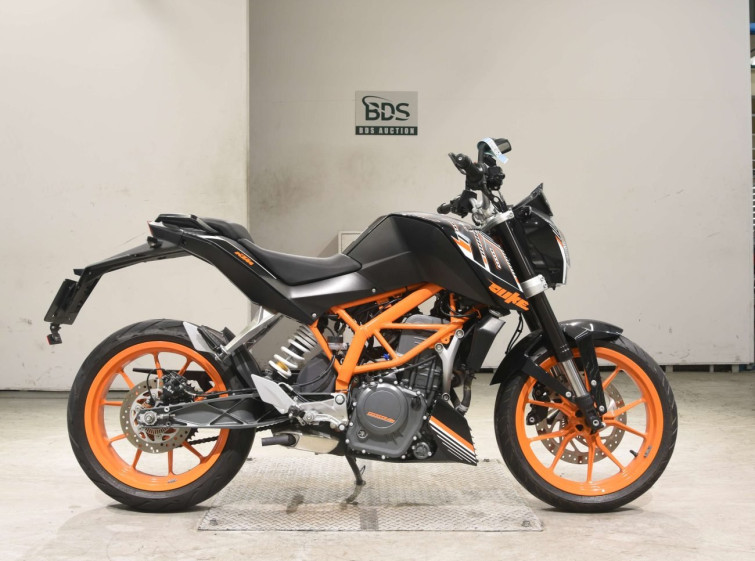 Мотоцикл KTM 390 DUKE з пробігом 2676 km