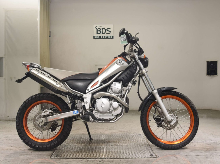 Мотоцикл Yamaha TRICKER з пробігом 1618 km