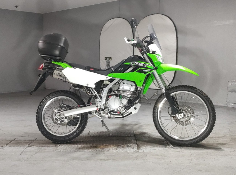 Мотоцикл Kawasaki KLX250 с пробегом 27863 km